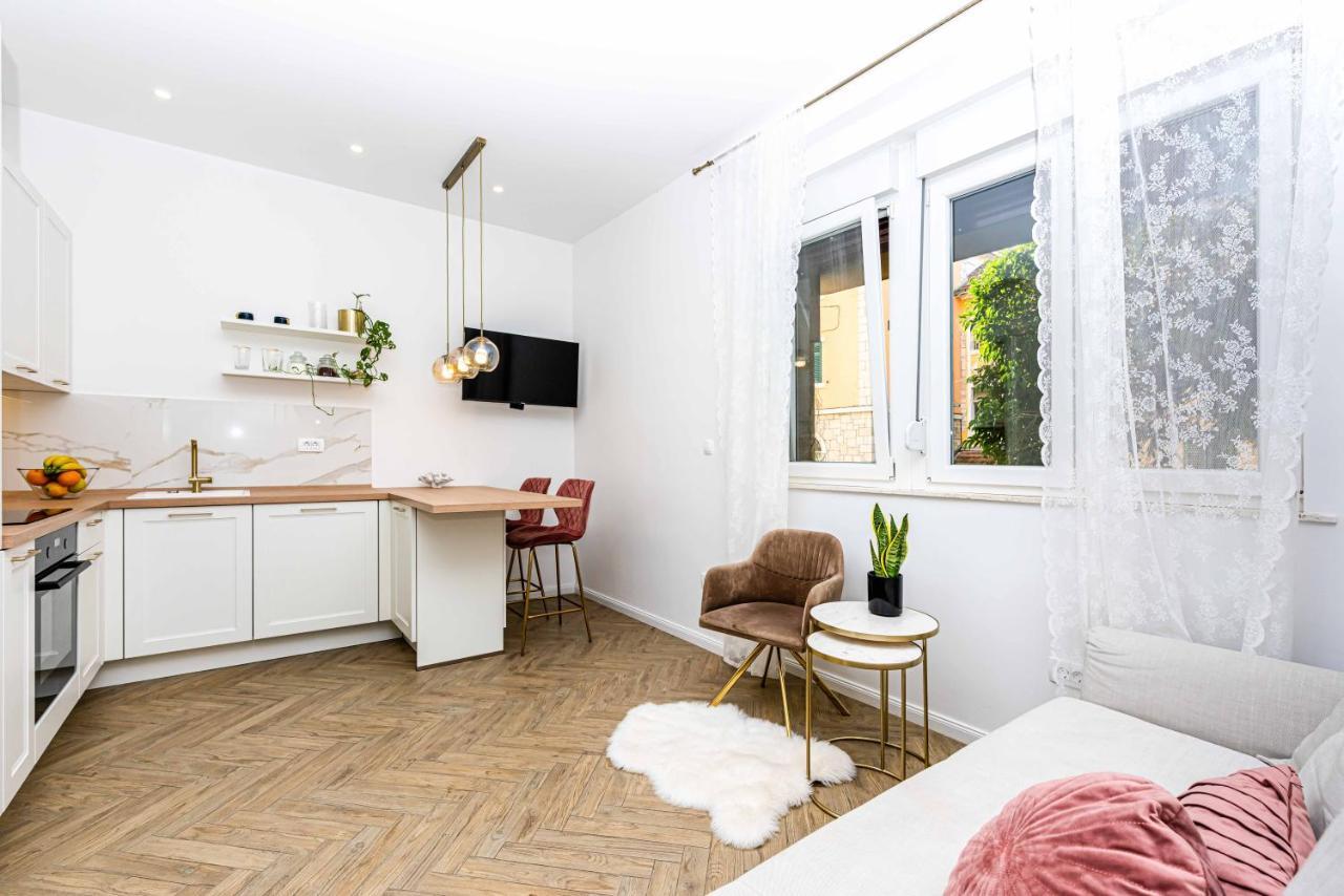 Beautiful Apartment In Split Center Екстериор снимка